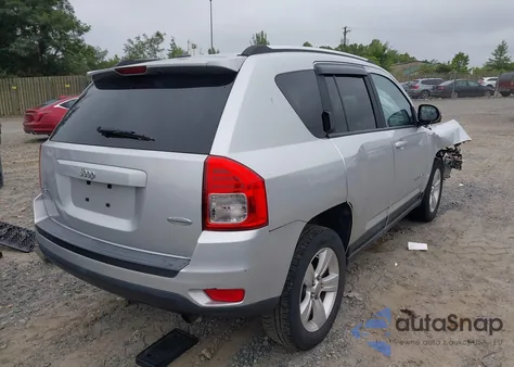 2012 Jeep Compass Latitude из США, поврежденный, VIN 1C4NJDEB7CD575164